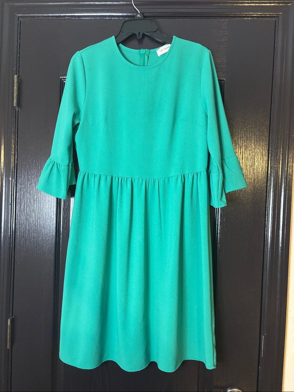 Girls' Emerald Green Dress with Ruffled Sleeves